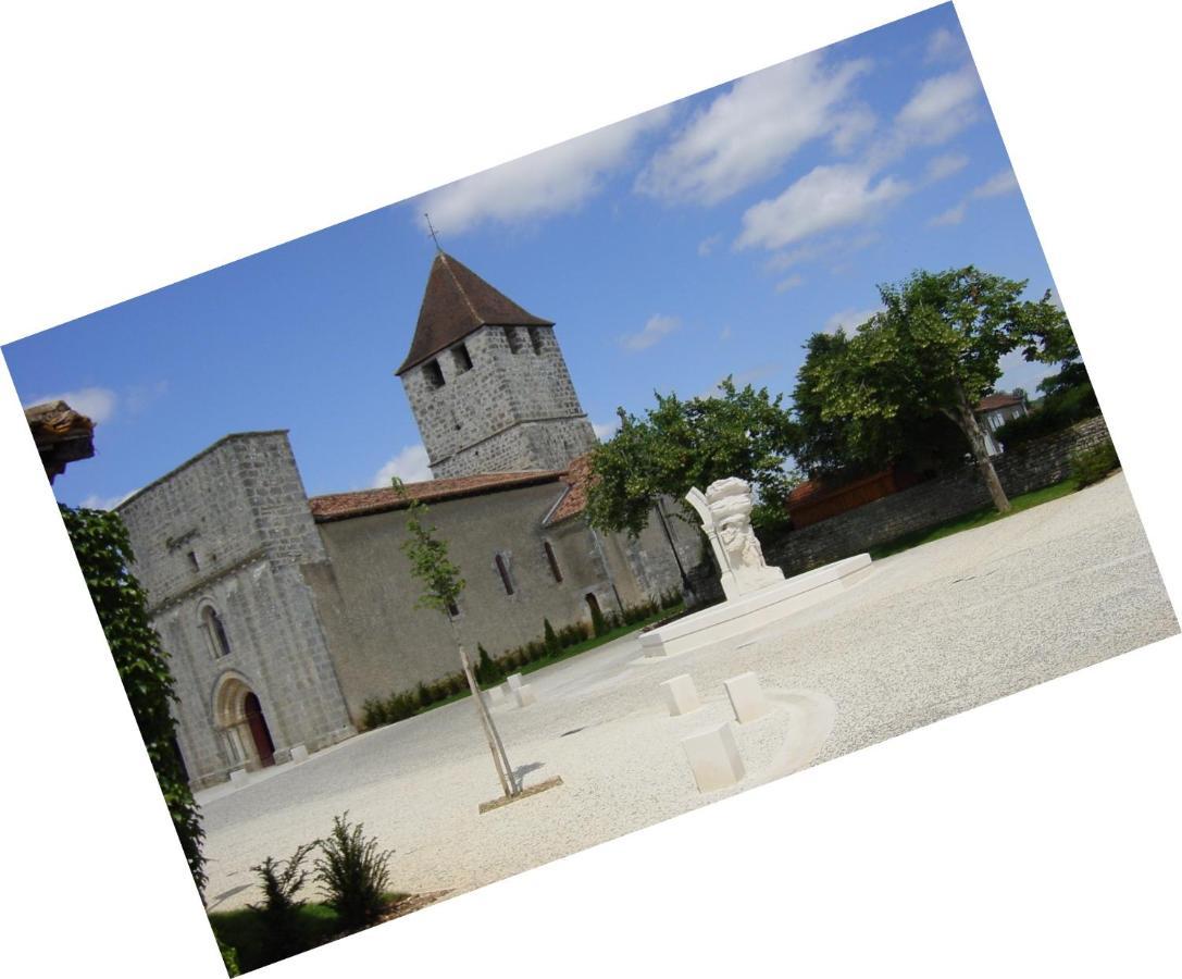 לינה וארוחת בוקר Marillac La Ligonne מראה חיצוני תמונה